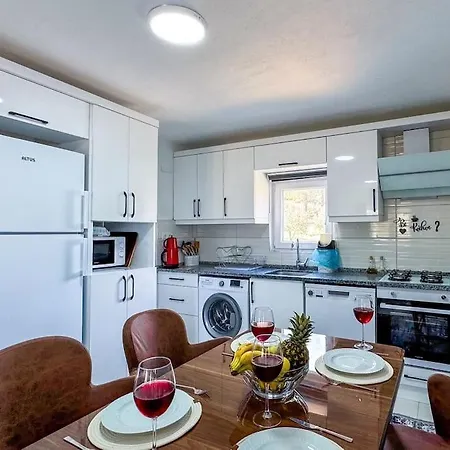 Doga Icerisinde Apartment